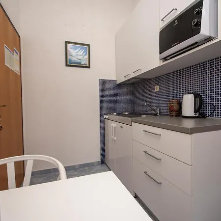 Apartments Bevanda Podstrana Exterior photo