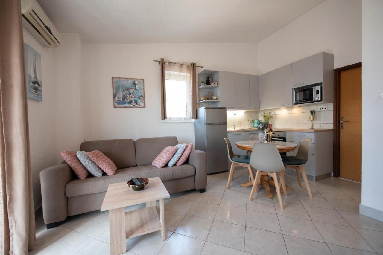 Bevanda Apartment *
