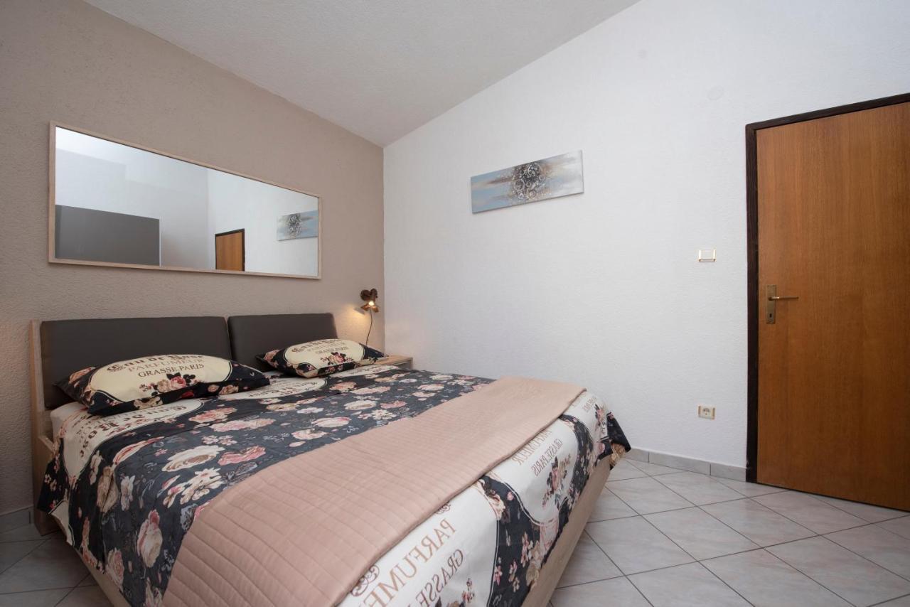Apartment Bevanda *