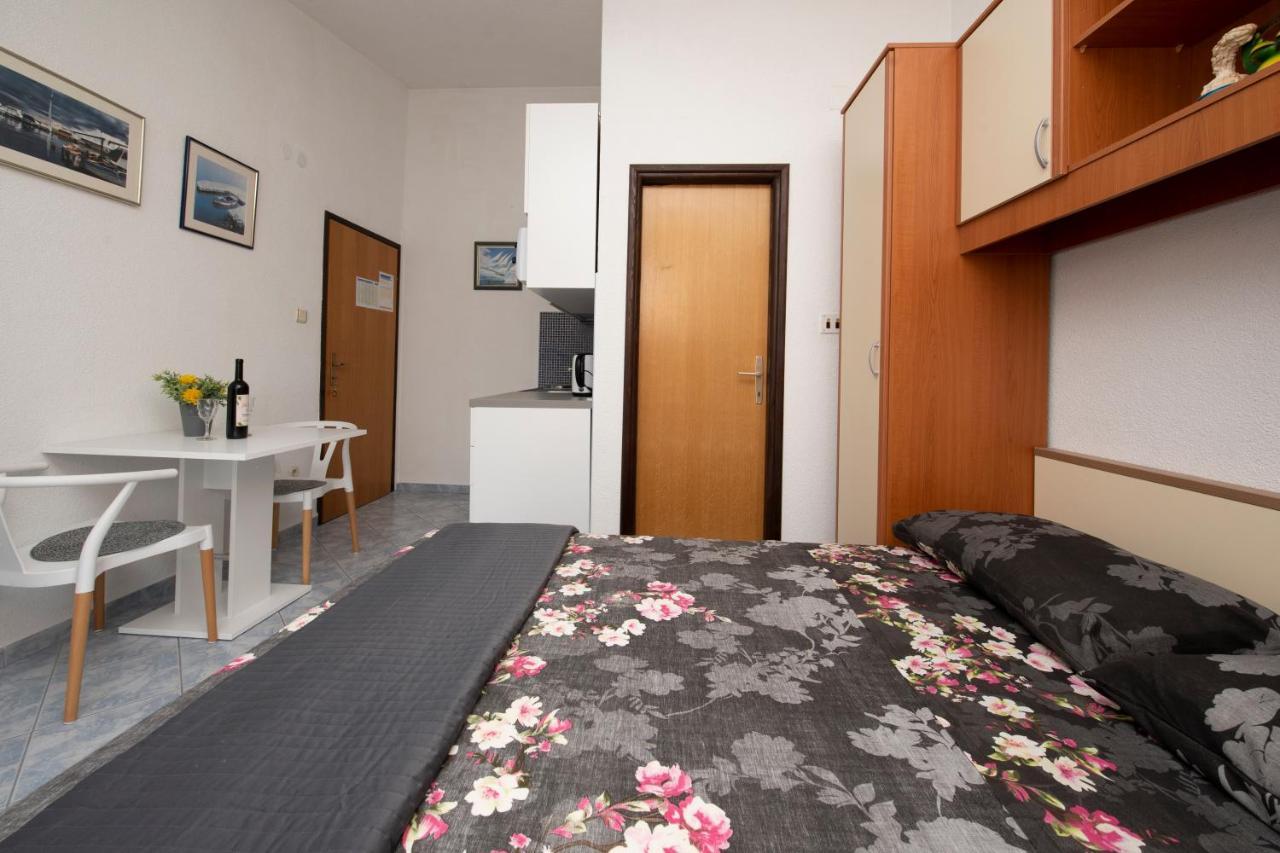Apartment Bevanda *